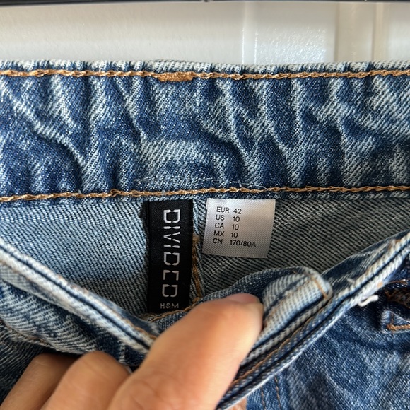 H&M 90’s Straight High Waist Jeans - Picture 3 of 9